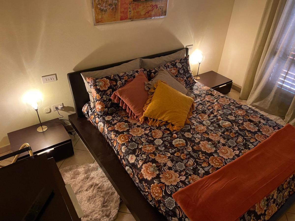 The Loft E&E Blue Sky Apartment เอมโปลี ภายนอก รูปภาพ