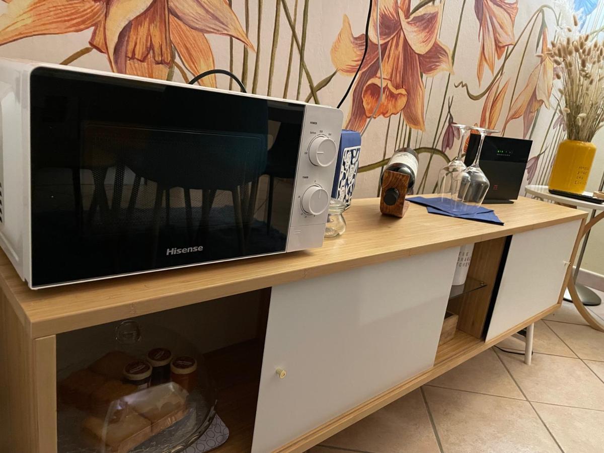 The Loft E&E Blue Sky Apartment เอมโปลี ภายนอก รูปภาพ